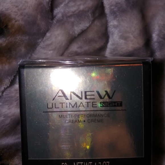 Avon - Picture 3 of 3